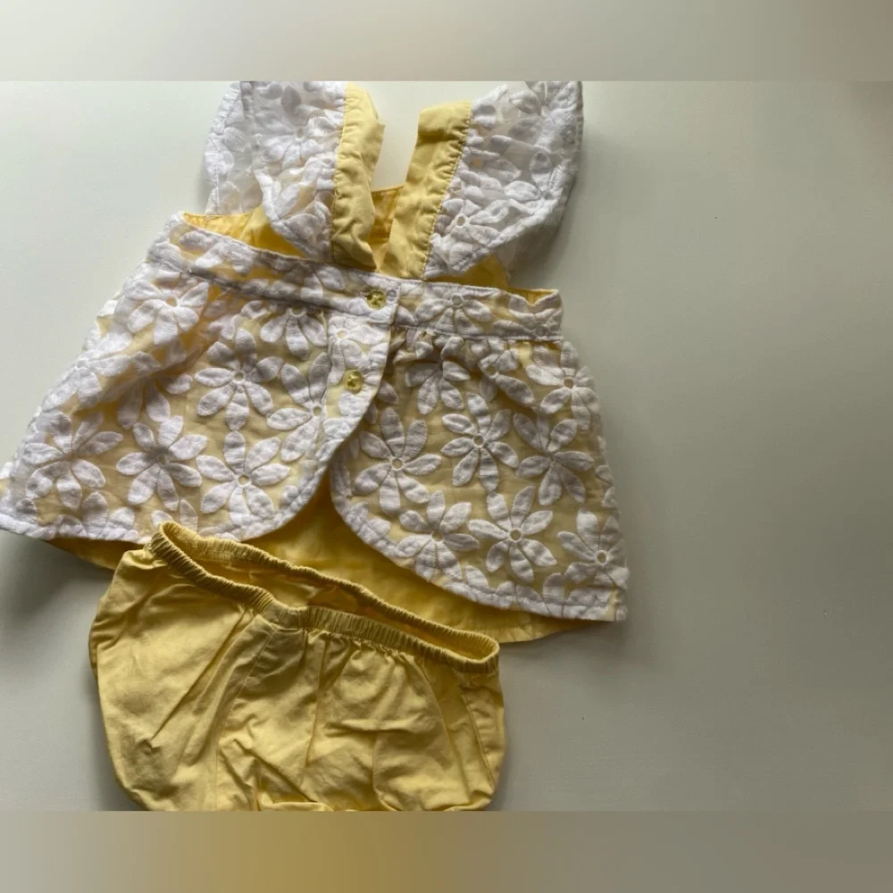 Gymboree Yellow and White Floral Baby Dress Set / Size 3-6 months / NWOT